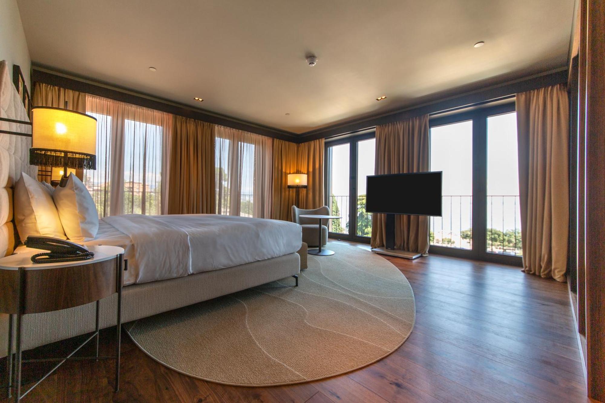 Keight Hotel Opatija, Curio Collection By Hilton 外观 照片