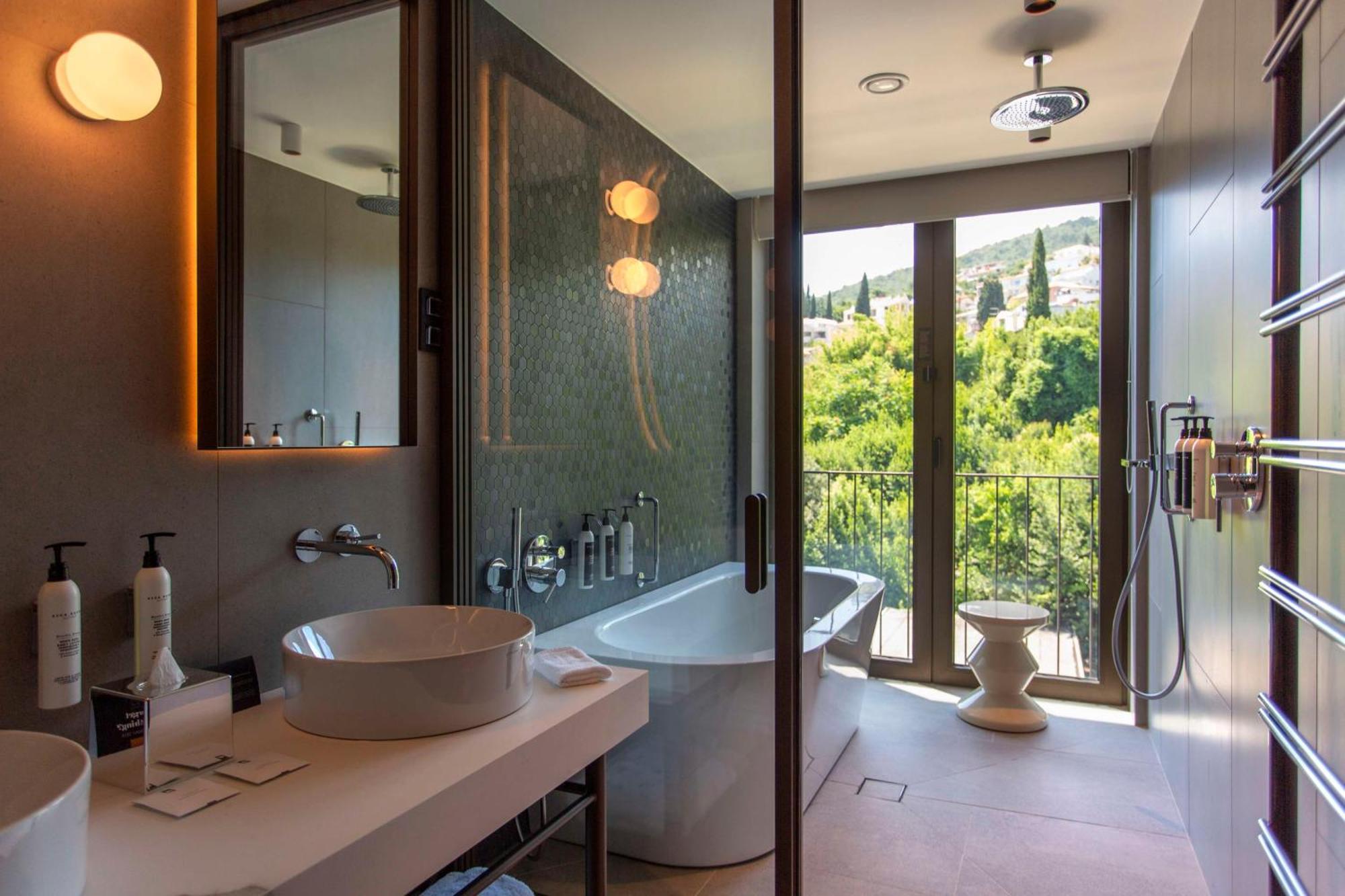 Keight Hotel Opatija, Curio Collection By Hilton 外观 照片